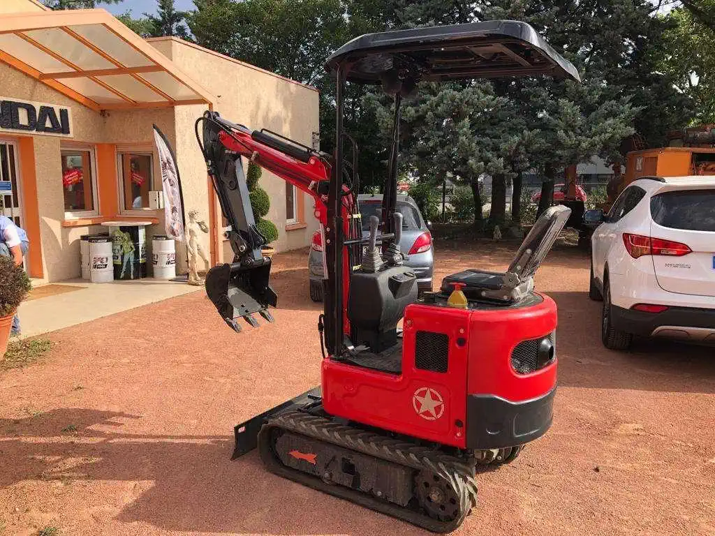 Lucla_TX10_4_1 Mini pelle LUCLA TX10 – occasion – Image 1