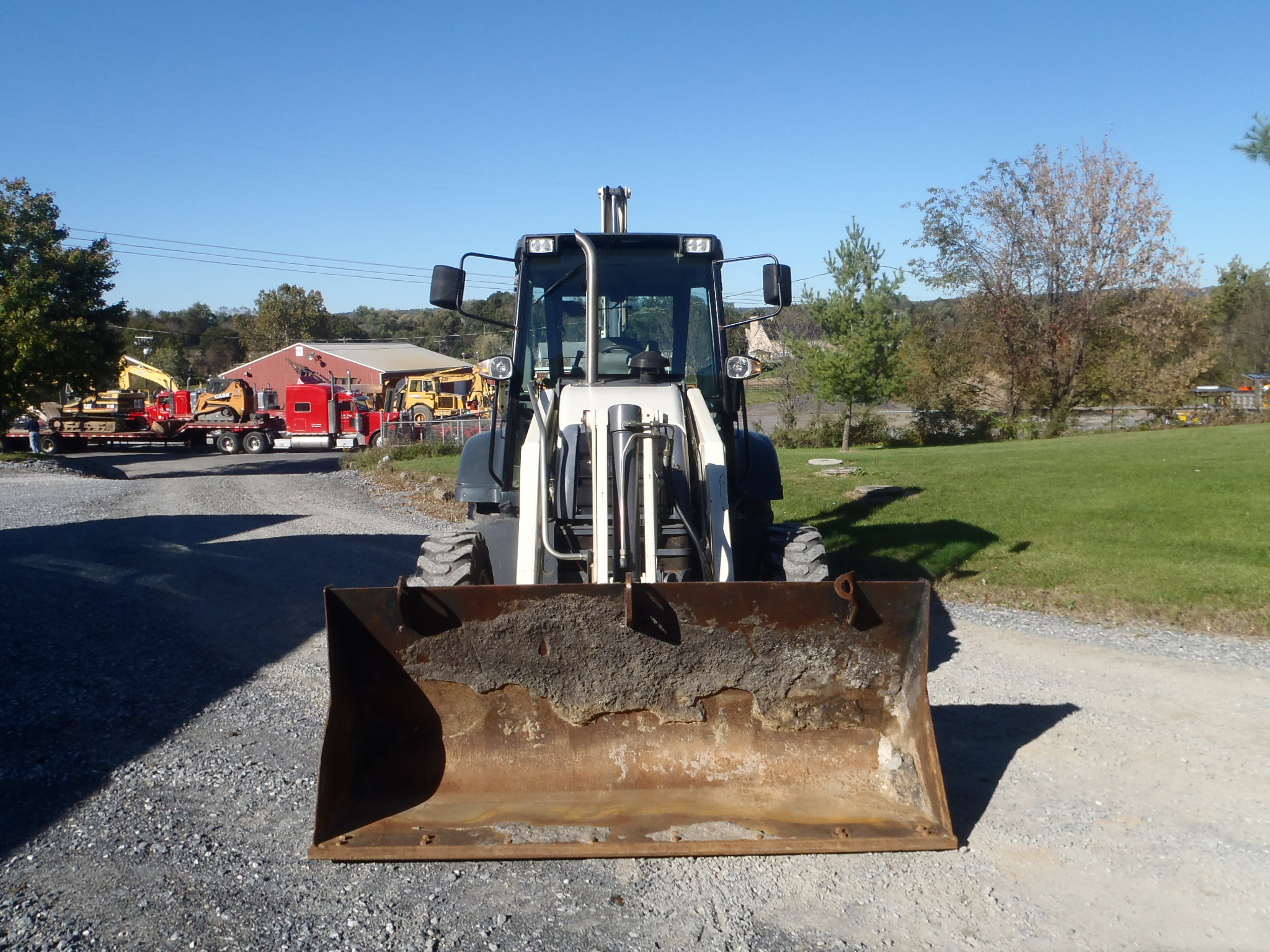 F1 TEREX TX760B 2007 – Tractopelle 84 kW – Image 1