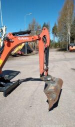 Kubota KX015-4 d’Occasion (2015) – Mini-Pelle 1,5T Révisée avec 3 Godets – 3 880 h – Image 7