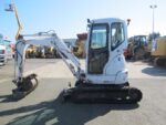 Kubota U25-3 (2005) – Mini Pelle 2,6T – 6 333 h – 3 Godets – Attache Rapide – Révisée – Image 6